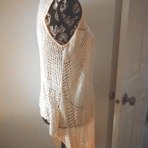 Sleeveless sweater wrap - Picture 5 of 9